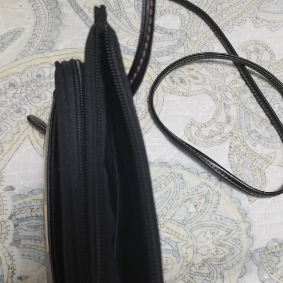 Liz Claiborne Crossbody Bag - Picture 3 of 3